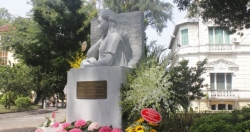 Tượng đài liệt sỹ Đặng Thùy Trâm – biểu tượng văn hóa của học sinh trường Bưởi