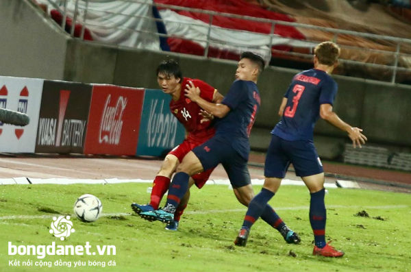 Thái Lan 0-0 Việt Nam: Văn Lâm giúp Việt Nam giành 1 điểm