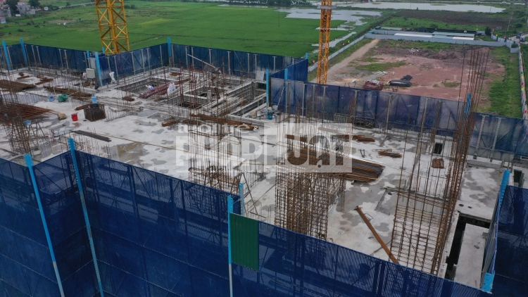 Dự án này đang chậm tiến độ do không giải phóng được mặt bằng
