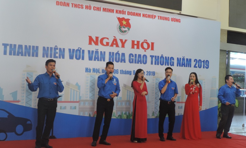Tiết mục văn nghệ đặc sắc tại ngày hội