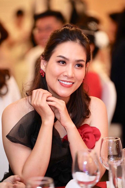 Em làm gì đã có người yêu, em còn đang lo ế đây này…