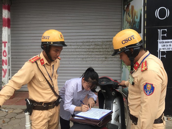 Cần siết chặt và xử lý nghiêm học sinh vi phạm về giao thông