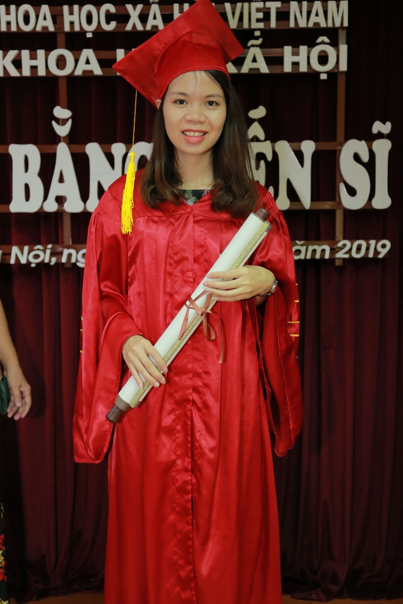 Tiến sĩ trẻ tận tâm với nghề