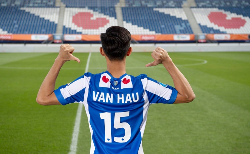 Tại SC Heerenveen, Đoàn Văn Hậu mang áo số 15