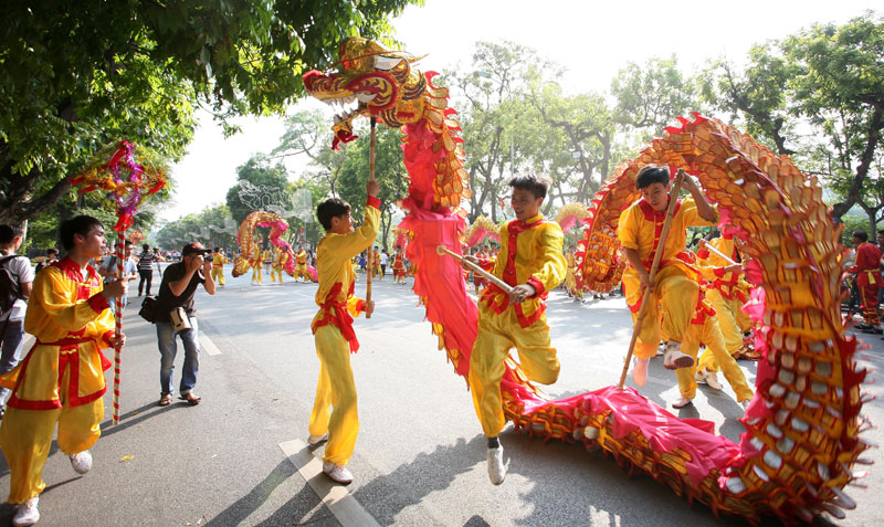 15 quận, huyện tham gia liên hoan múa rồng mừng Ngày Giải phóng Thủ đô