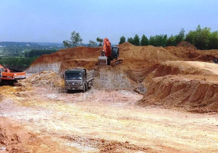 Một góc khu đất gần 12,3ha trước đây UBND huyện Long Thành giao cho ông Trường đang bị người khác khai thác