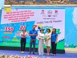 Thiếu nhi Thủ đô thi vẽ tranh “Thành phố xanh tương lai”