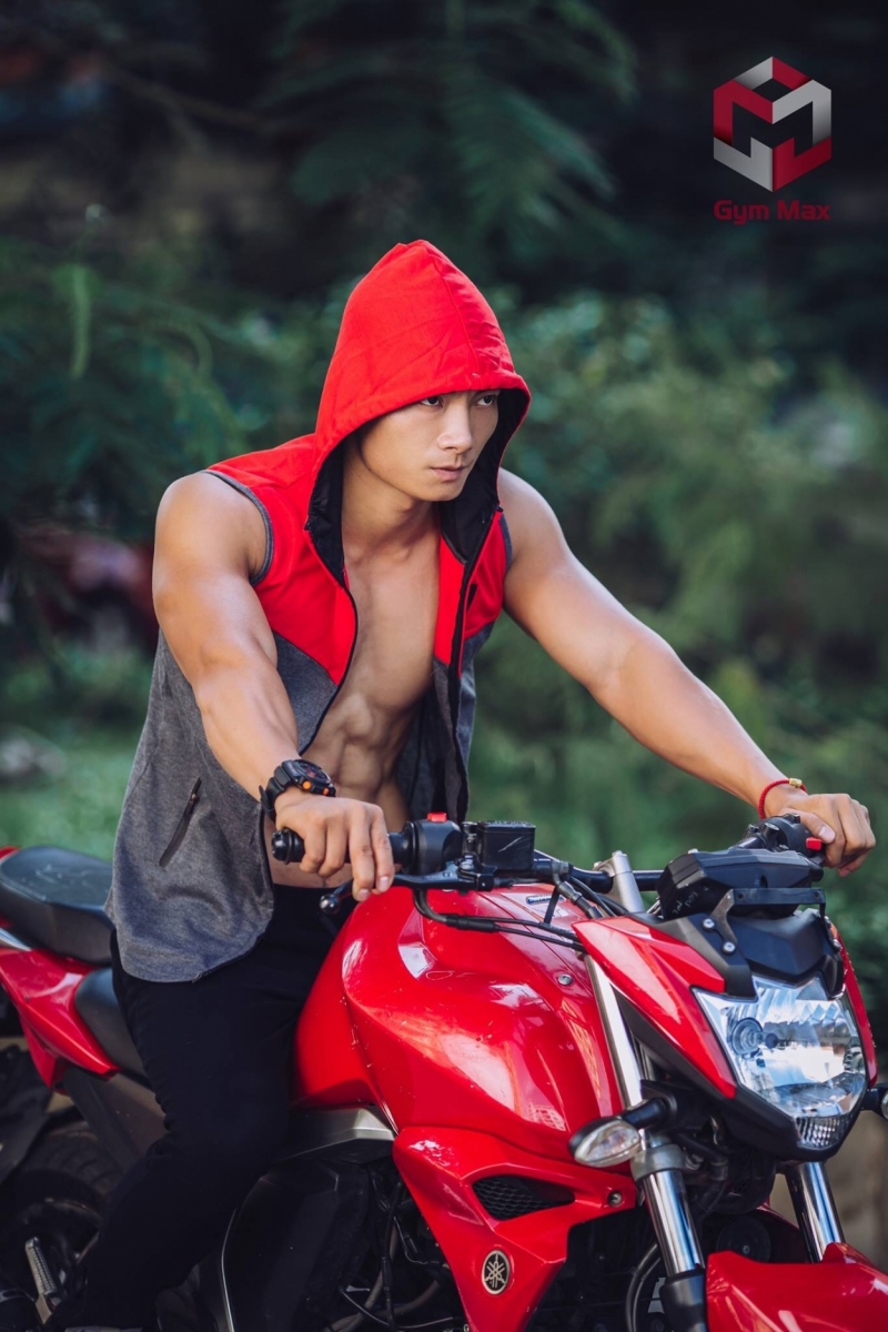 Hãy cháy như một ngọn nến, đừng như que diêm bùng lên rồi vụt tắt…