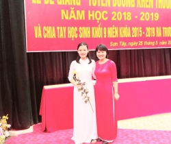 Mang ếch xanh, châu chấu vào tiết học, cô giáo Hà Nội giúp học sinh tiếp thu nhanh bài giảng Sinh học