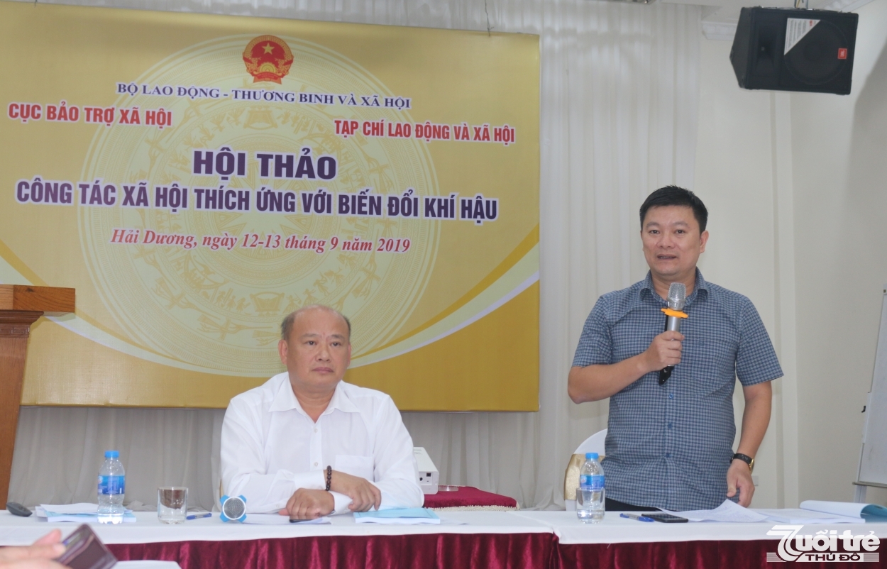 Đồng chí Tô Đức, Phó cục trưởng Cục Bảo trợ xã hội (Bộ Lao động Thương binh và Xã hội) phát biểu tại hội thảo