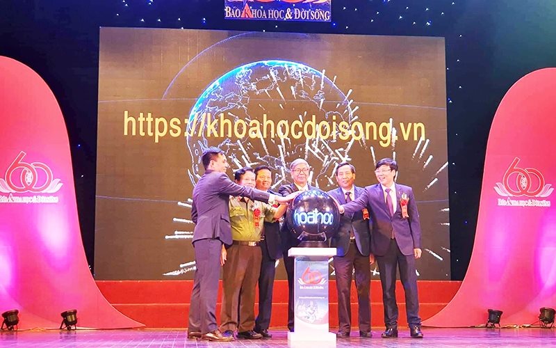 Kỉ niệm 60 năm Báo Khoa học và Đời sống: Nhìn lại và vươn tới chặng đường mới