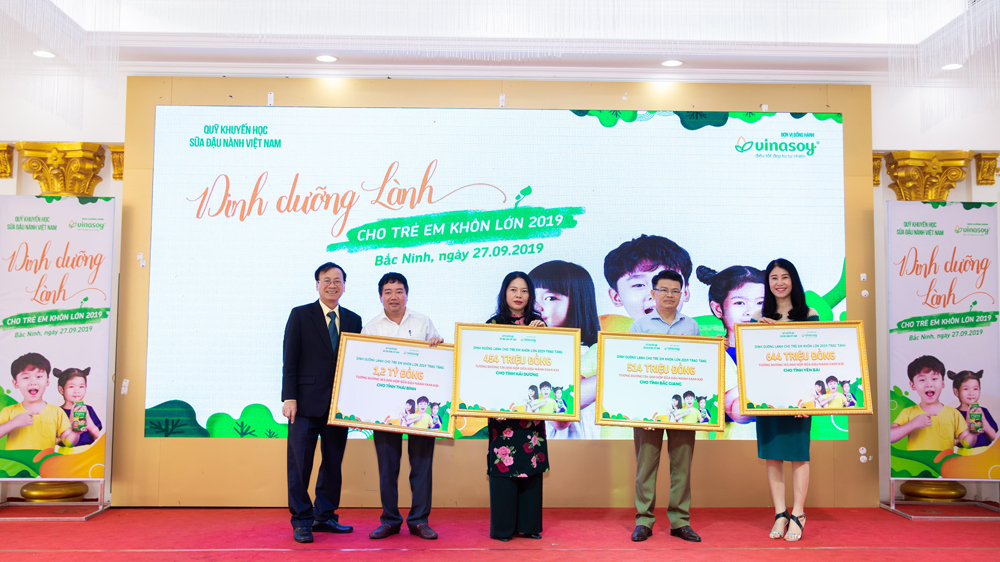 Quỹ khuyến học sữa đậu nành Việt Nam khởi động chương trình “Dinh dưỡng lành cho trẻ em khôn lớn” niên học 2019 - 2020