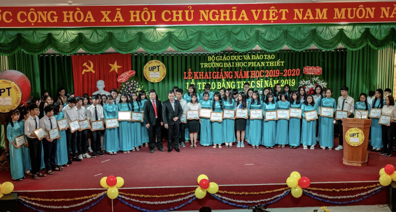 Thực hiện trách nhiệm xã hội tại Bình Thuận, Novaland tiếp tục song hành cùng giáo dục và đào tạo