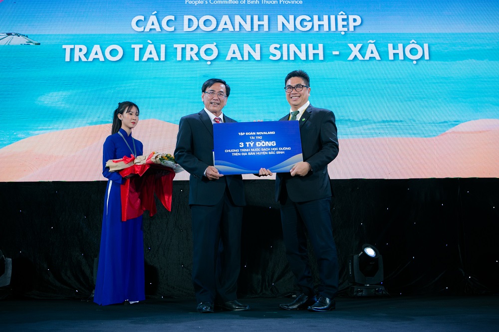 Tập đoàn Novaland trao tặng 3 tỷ đồng để triển khai thực hiện chương trình “Nước sạch học đường” tại huyện Bắc Bình