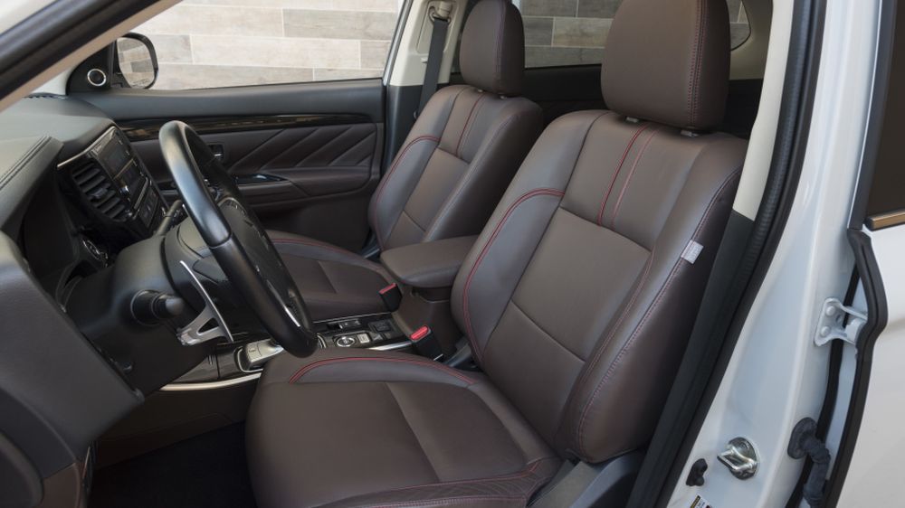 Mitsubishi Outlander PHEV 2018 giá từ 813 triệu VNĐ sẽ đến Mỹ trong năm nay