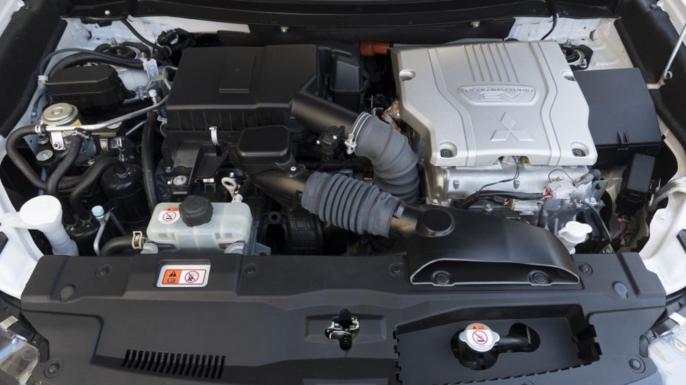 Mitsubishi Outlander PHEV 2018 giá từ 813 triệu VNĐ sẽ đến Mỹ trong năm nay
