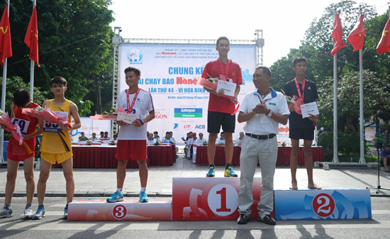 Chung kết Giải chạy Báo Hànộimới mở rộng lần thứ 44 - Vì hoà bình năm 2017