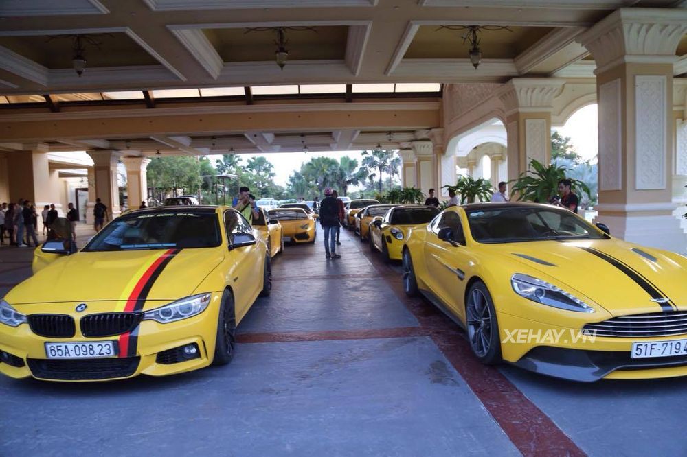 Giới chơi xe hứng khởi với hành trình siêu xe 1.000 km của Vietnam Team