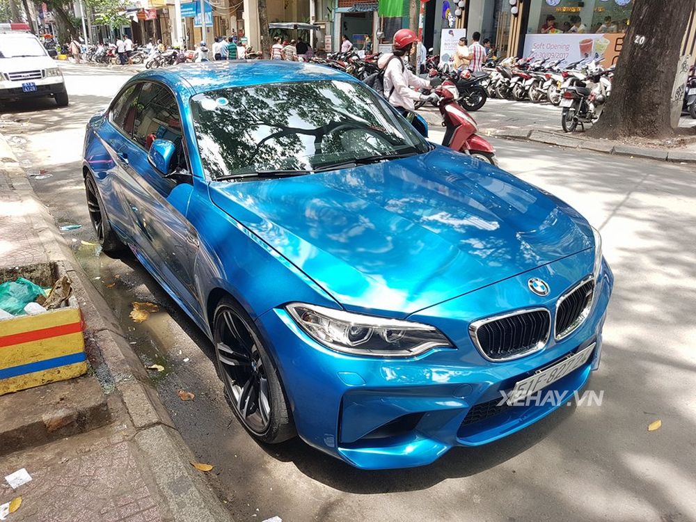 BMW M2 Coupe theo chân