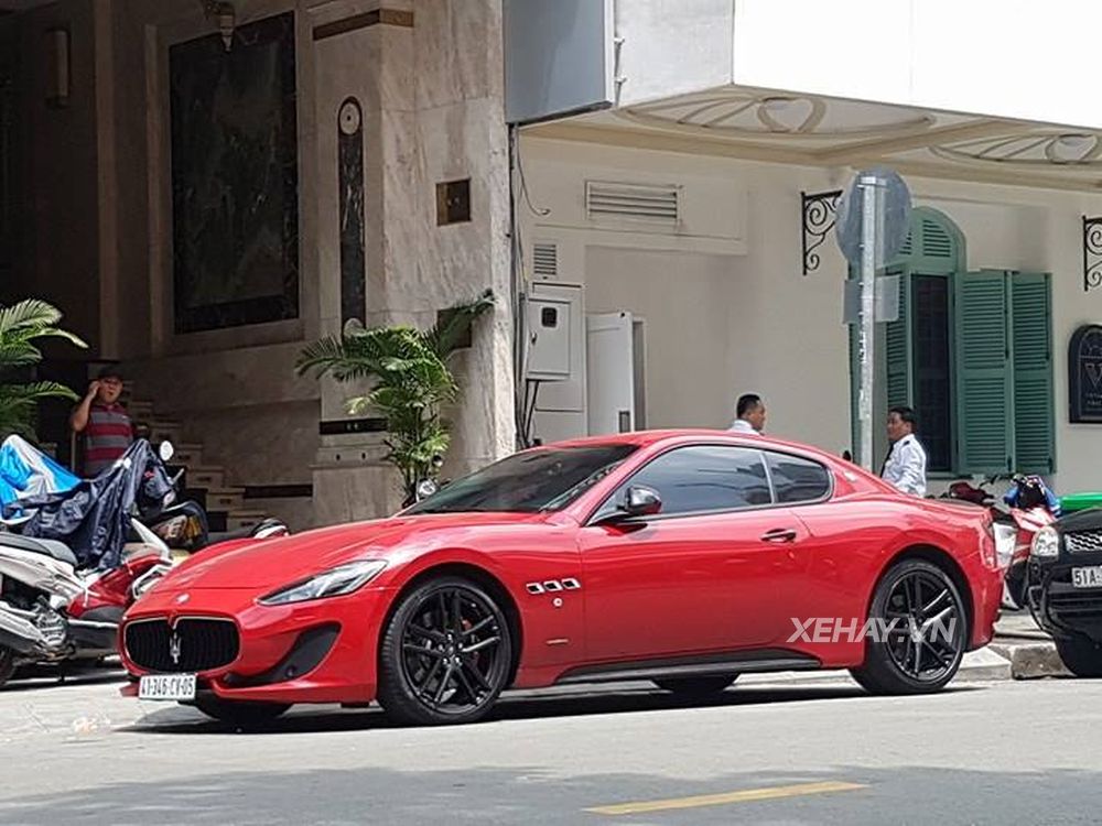 TP.HCM: Maserati GranTurismo Sport đỏ rực xuống phố 