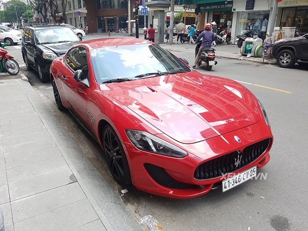 TP.HCM: Maserati GranTurismo Sport đỏ rực xuống phố 