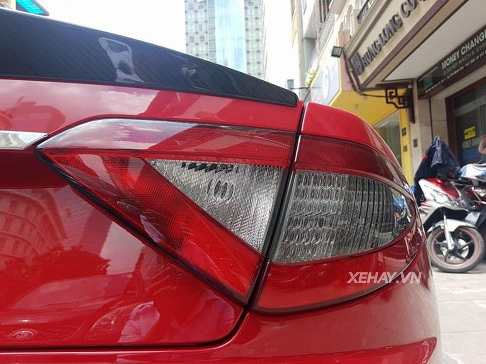 TP.HCM: Maserati GranTurismo Sport đỏ rực xuống phố 