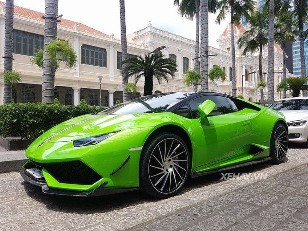 TP.HCM: Ngắm nhìn Lamborghini Huracan LP610-4 độ RevoZport 