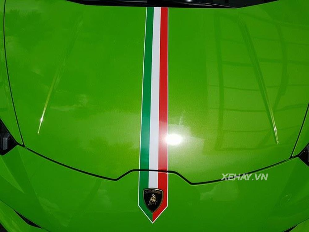 TP.HCM: Ngắm nhìn Lamborghini Huracan LP610-4 độ RevoZport 