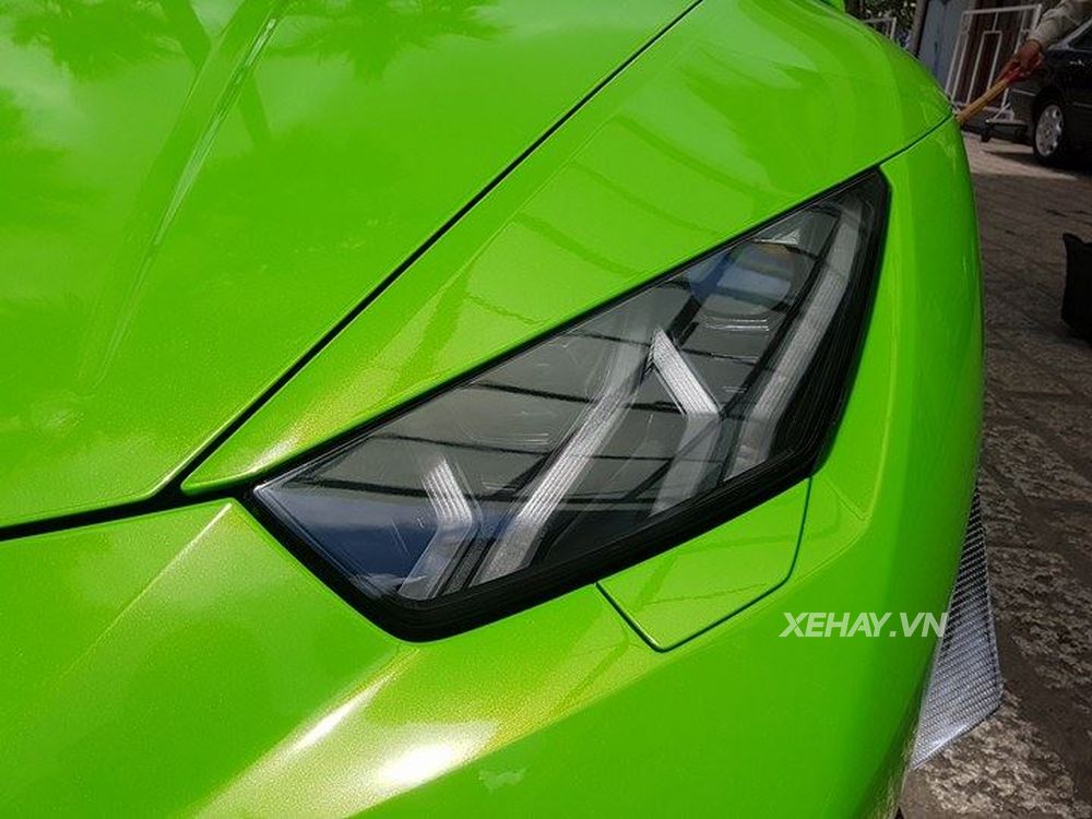 TP.HCM: Ngắm nhìn Lamborghini Huracan LP610-4 độ RevoZport 