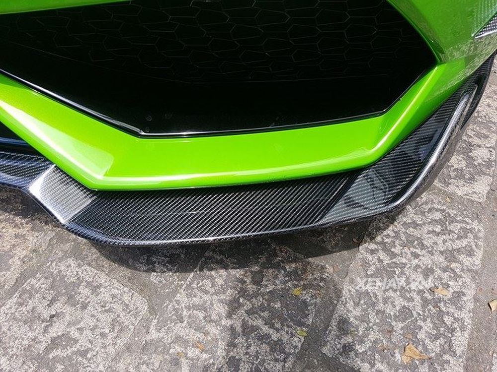 TP.HCM: Ngắm nhìn Lamborghini Huracan LP610-4 độ RevoZport 