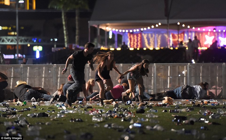 Vụ xả súng ở Las Vegas: Số thương vong tăng mạnh lên 573 người