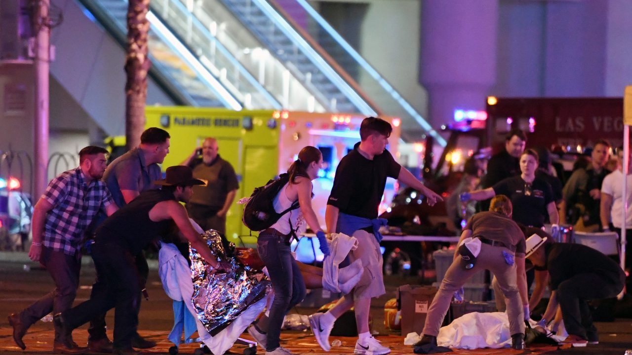 Vụ xả súng ở Las Vegas: Số thương vong tăng mạnh lên 573 người