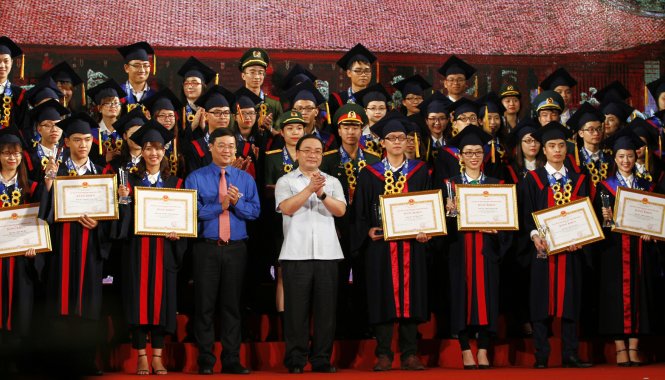 Ngày 8/10, Hà Nội tuyên dương 100 Thủ khoa xuất sắc
