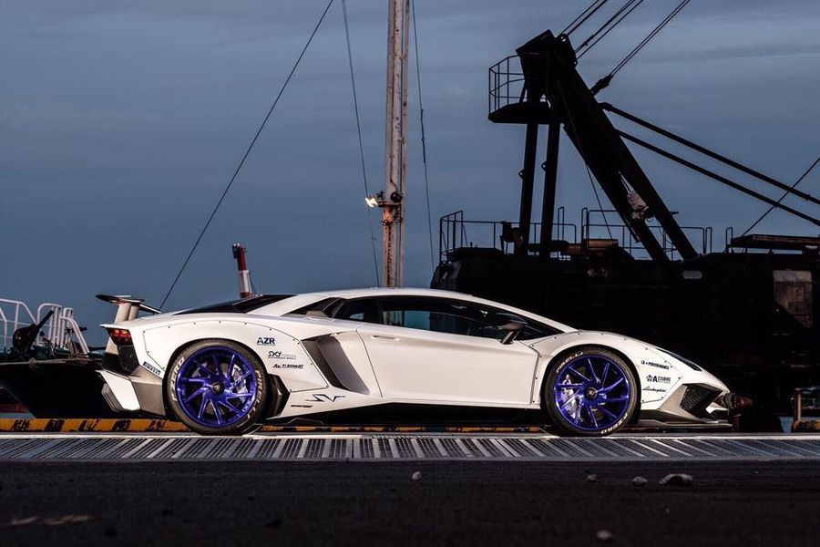 Liberty Walk tiếp tục gây chú ý với Lamborghini Aventador SV đặc biệt