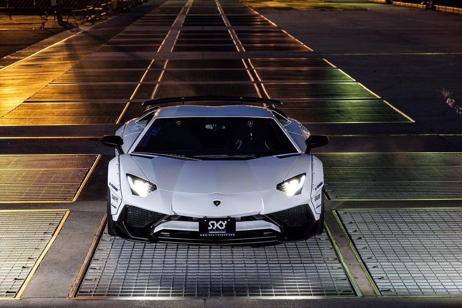Liberty Walk tiếp tục gây chú ý với Lamborghini Aventador SV đặc biệt