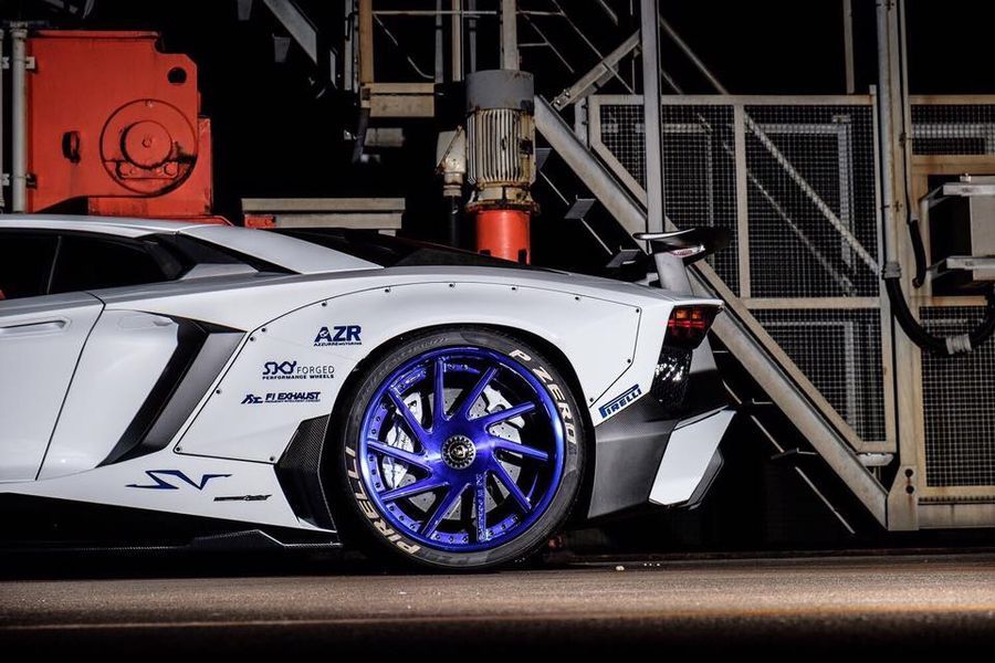 Liberty Walk tiếp tục gây chú ý với Lamborghini Aventador SV đặc biệt