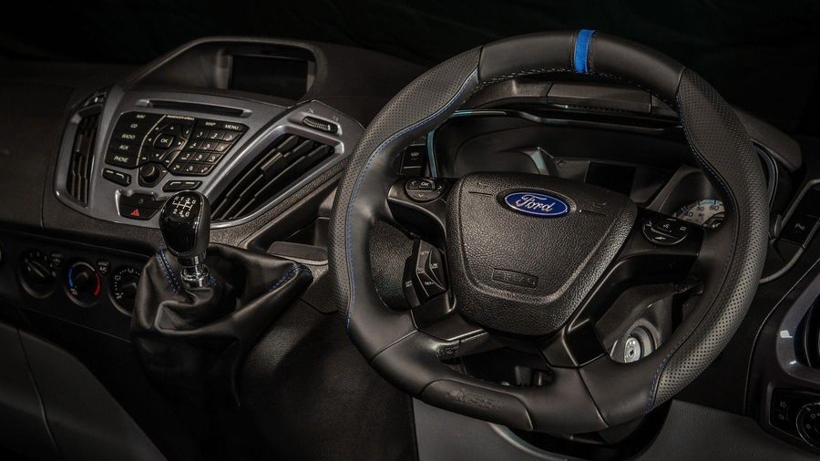 Ford Transit phiên bản giới hạn mạnh mẽ hơn với 208 mã lực và 486Nm