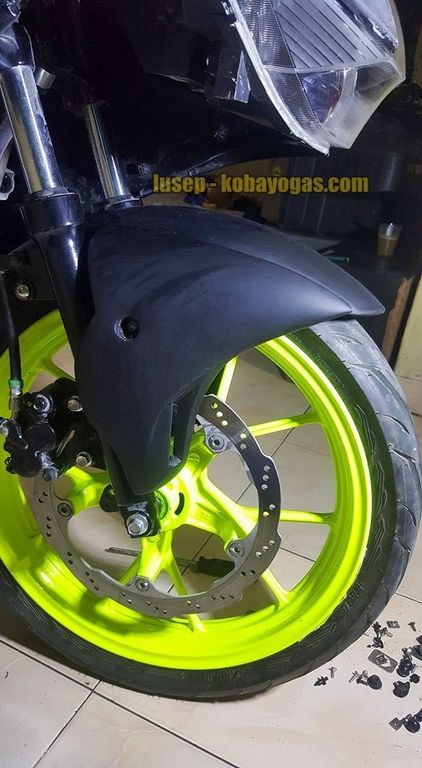 Chiêm ngưỡng bản độ Suzuki GSX-R150 body kit Black Bird cực độc