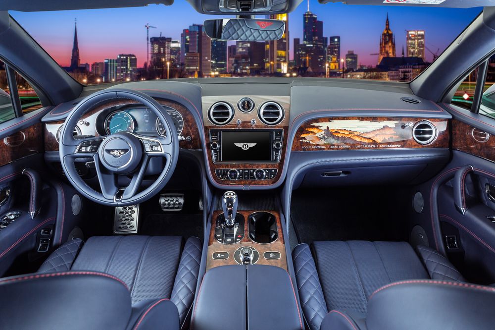 Cận cảnh Bentley Bentayga W12 Bespoke duy nhất tại Việt Nam