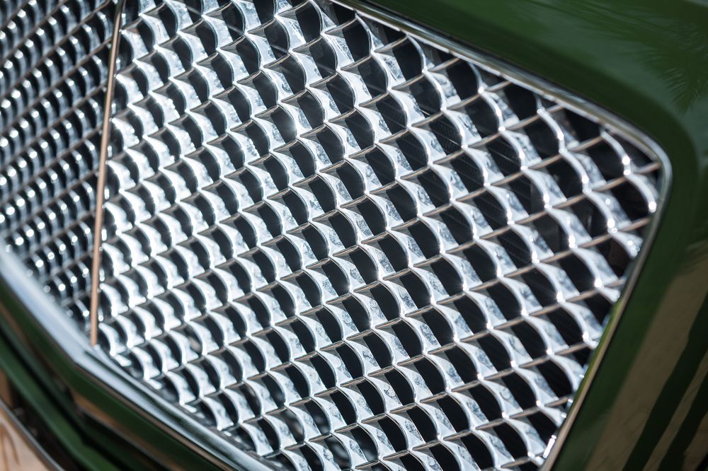 Cận cảnh Bentley Bentayga W12 Bespoke duy nhất tại Việt Nam