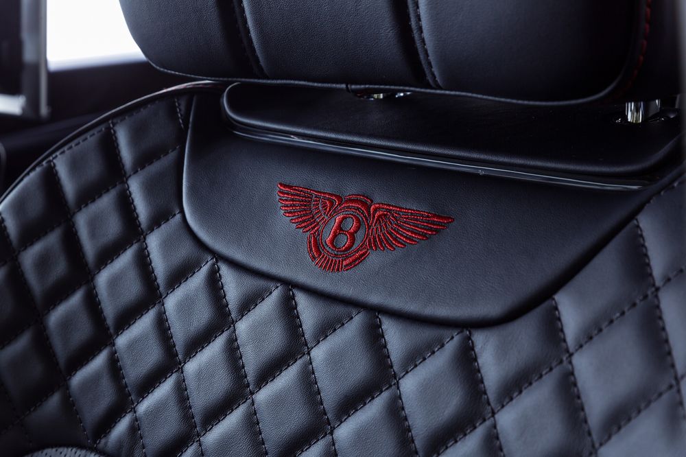 Cận cảnh Bentley Bentayga W12 Bespoke duy nhất tại Việt Nam