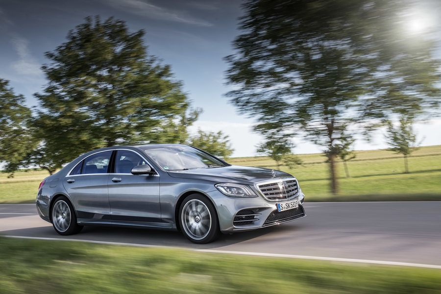 Mercedes-Benz S-Class 2018 có giá chỉ từ 2 tỷ VNĐ - rẻ hơn, nhiều nâng cấp hơn