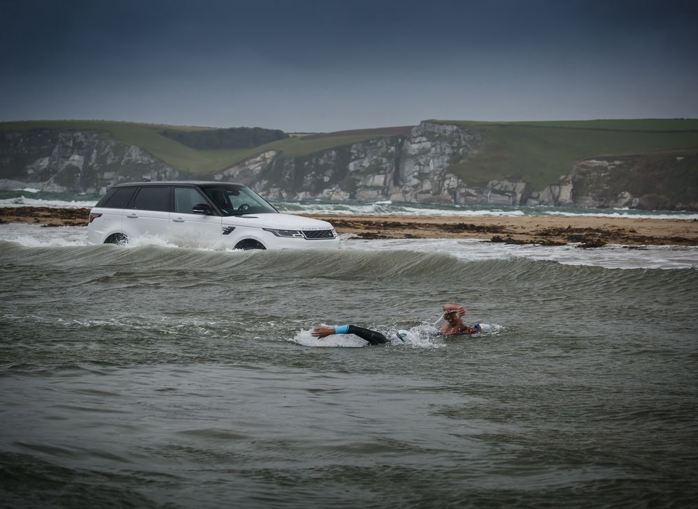 Range Rover Sport 2018 vượt biển 