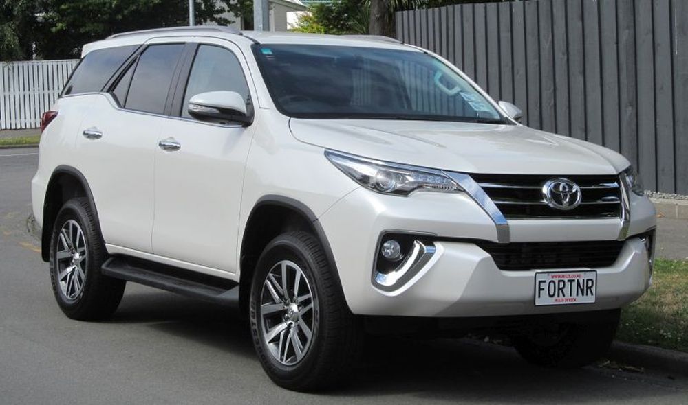Toyota Fortuner máy dầu số tự động tại Việt Nam lộ giá bán từ 1,066 tỷ đồng