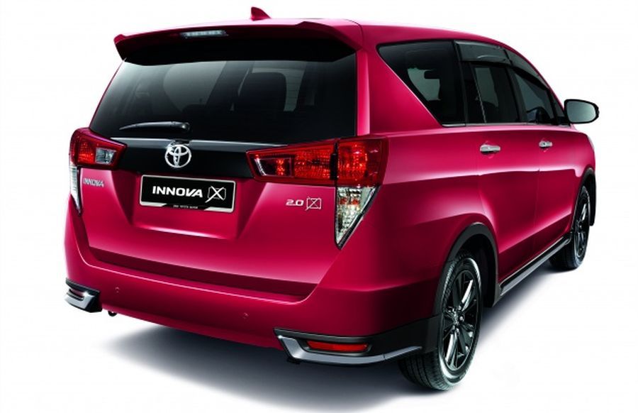Toyota Innova 2.0X - biến thể cao cấp nhất của phạm vi có giá 714 triệu VNĐ
