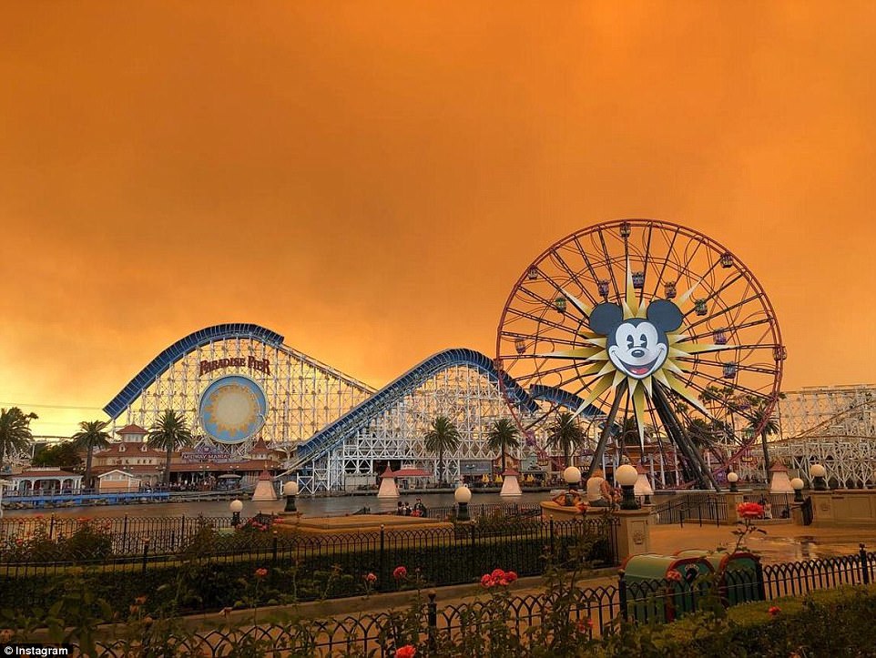 Cháy rừng nghiêm trọng ở California, ít nhất 10 người chết