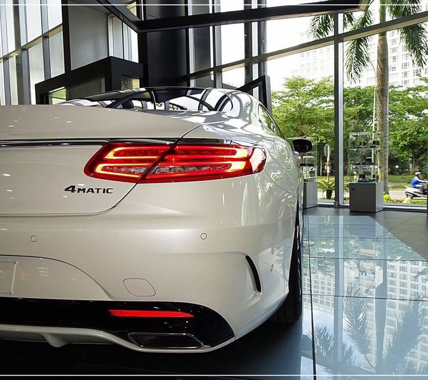 Mercedes-Benz S400 4Matic Coupe giá 6,1 tỷ đồng đầu tiên về Việt Nam