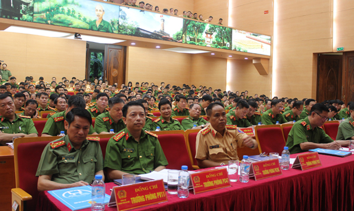 Công an Hà Nội ra quân tổng kiểm tra, phòng ngừa, trấn áp tội phạm về đêm