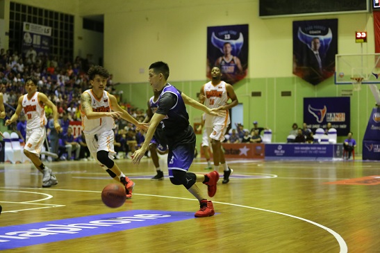 Hanoi Buffaloes gặp Danang Dragons: Gục ngã đáng tiếc, Rồng sông Hàn chìm đắm cuối bảng xếp hạng