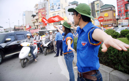 Sinh viên Xây dựng với an toàn giao thông